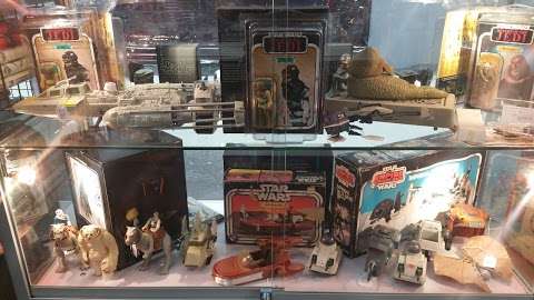 Photo: Silver Surfer Collectables